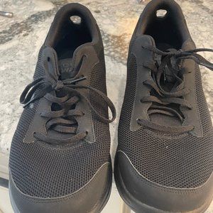 Mens GoWalk Skechers, size 10.5; gently used